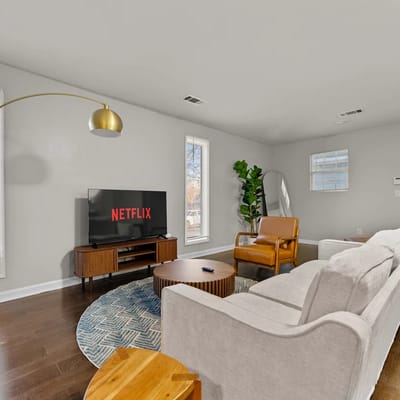 2Br•Sleeps 4•Backyard•Laundry Room•Near Fort Moore