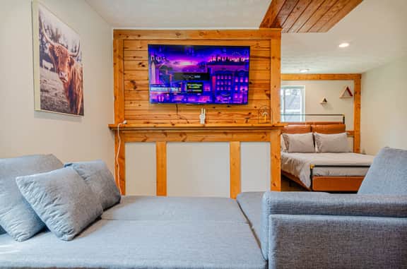 49th St Unit B
