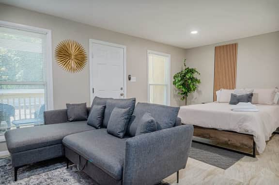 49th St Unit C
