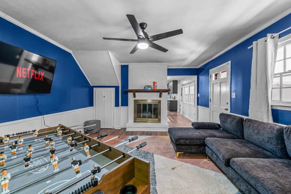 Flint AG Pool